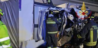 Scontro furgone-camion: 57enne grave in ospedale