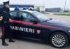 Si nasconde in bagno per sottrarsi ai maltrattamenti del padre: 50enne arrestato