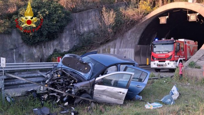 INCIDENTE FOLLONICA VVF