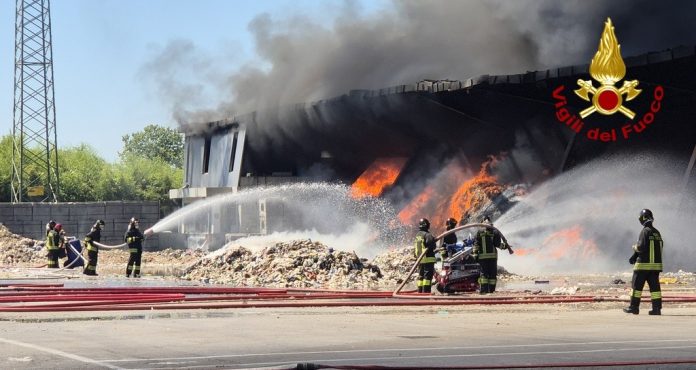 INCENDIO VICOPISANO