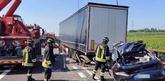 27enne muore nello scontro tra un’auto e un camion in A22 del Brennero