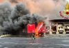 Vasto incendio in un deposito, il Comune di Milano chiede ai cittadini di tenere le finestre chiuse