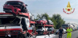 A4, tamponamento tra 3 mezzi pesanti: uomo estratto dalle lamiere dai Vigili del Fuoco