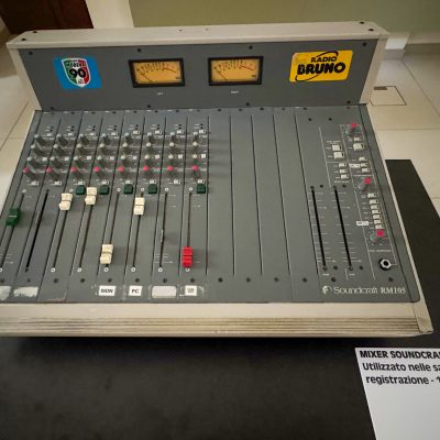 Mixer Soundcraft RM105 1995