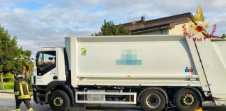 42enne investita e uccisa dal camion della raccolta dei rifiuti