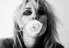 Miley annuncia “Bass Persuades”: il nuovo album esce il 18 settembre